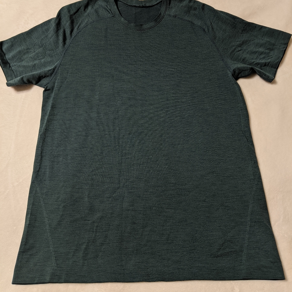 Men's Lululemon T Shirt
